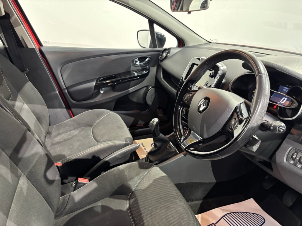 Used Renault Clio 2014 for sale - 76821162: Photo 17