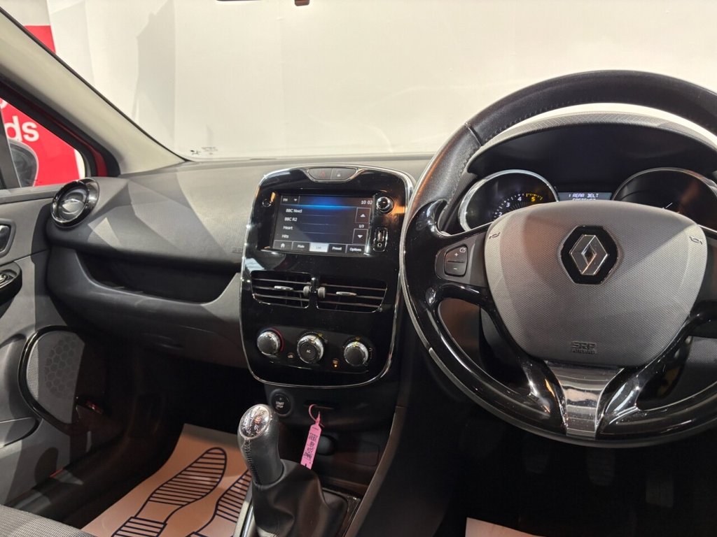 Used Renault Clio 2014 for sale - 76821162: Photo 27
