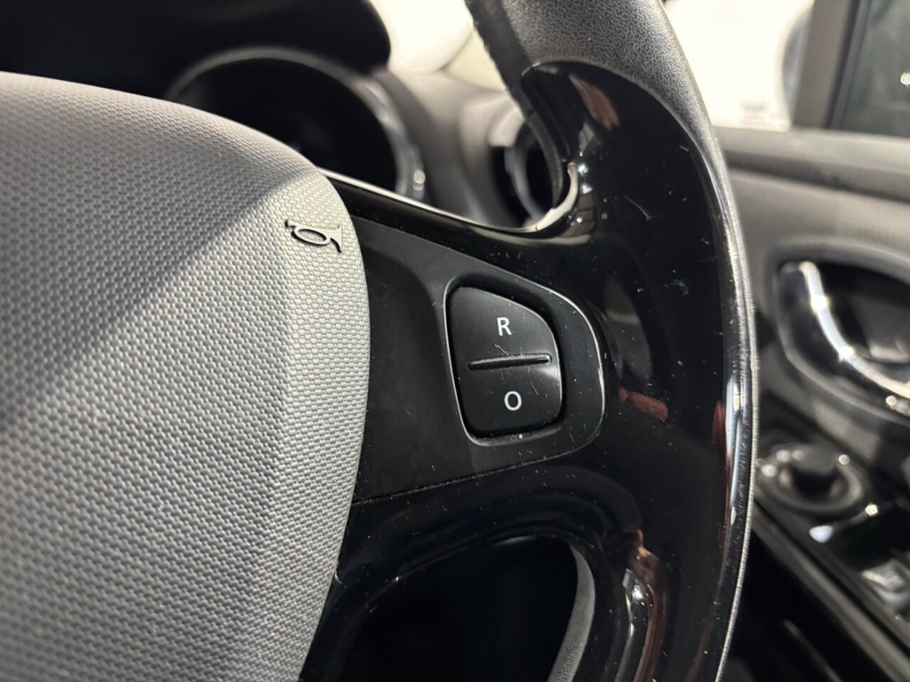 Used Renault Clio 2014 for sale - 76821162: Photo 31