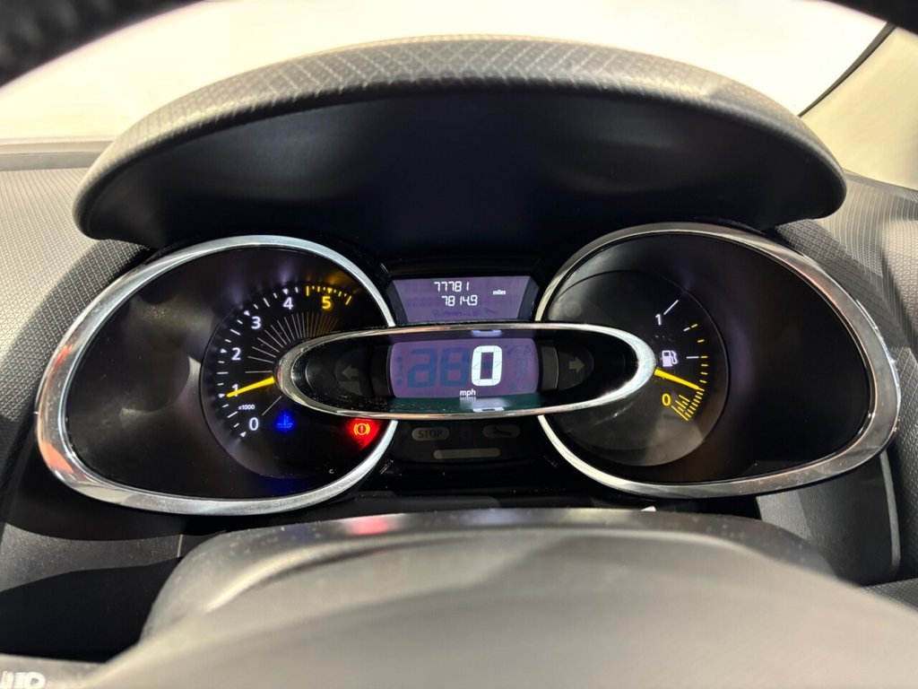 Used Renault Clio 2014 for sale - 76821162: Photo 35