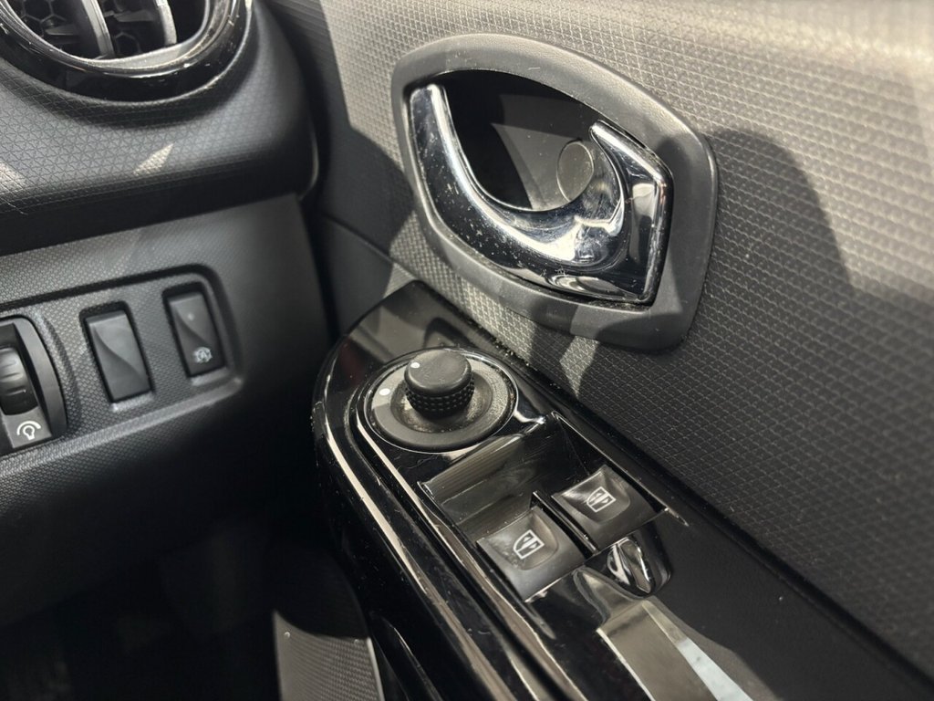 Used Renault Clio 2014 for sale - 76821162: Photo 36