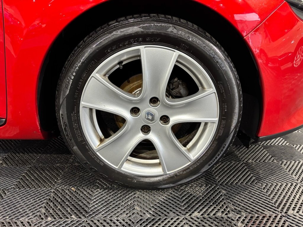 Used Renault Clio 2014 for sale - 76821162: Photo 42