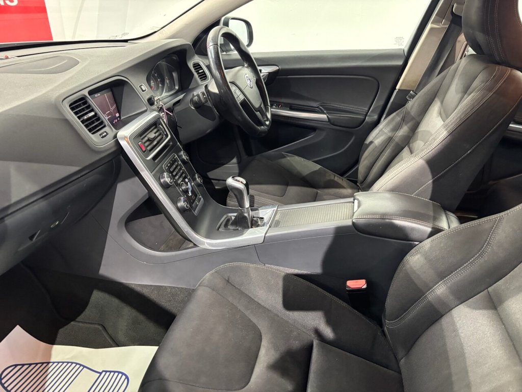 Used Volvo V60 2017 for sale - 77558143: Photo 13