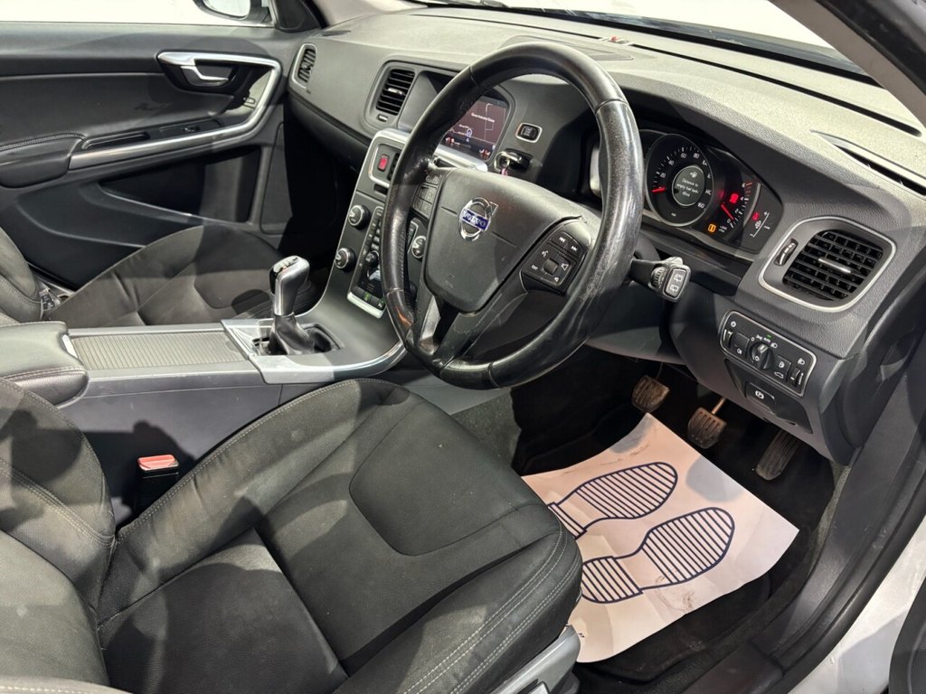 Used Volvo V60 2017 for sale - 77558143: Photo 14