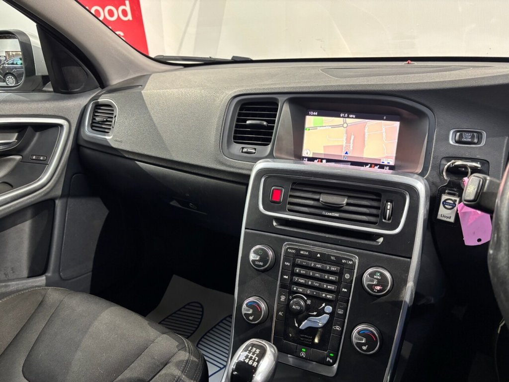 Used Volvo V60 2017 for sale - 77558143: Photo 27