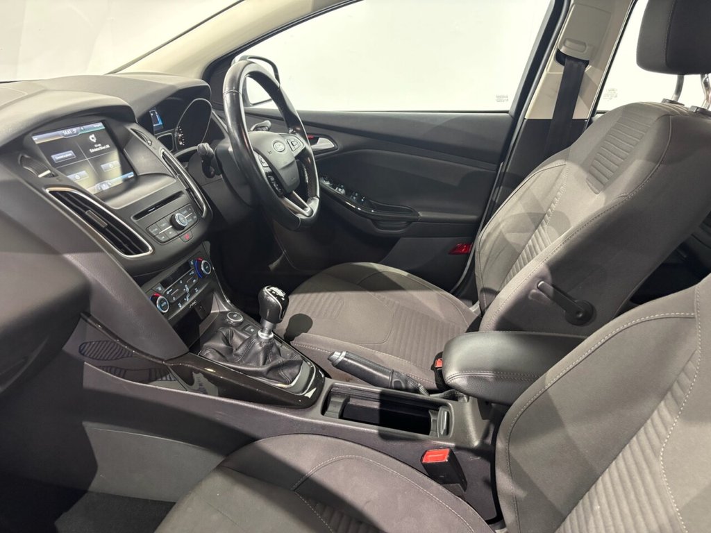 Used Ford Focus 2015 for sale - 77620969: Photo 17