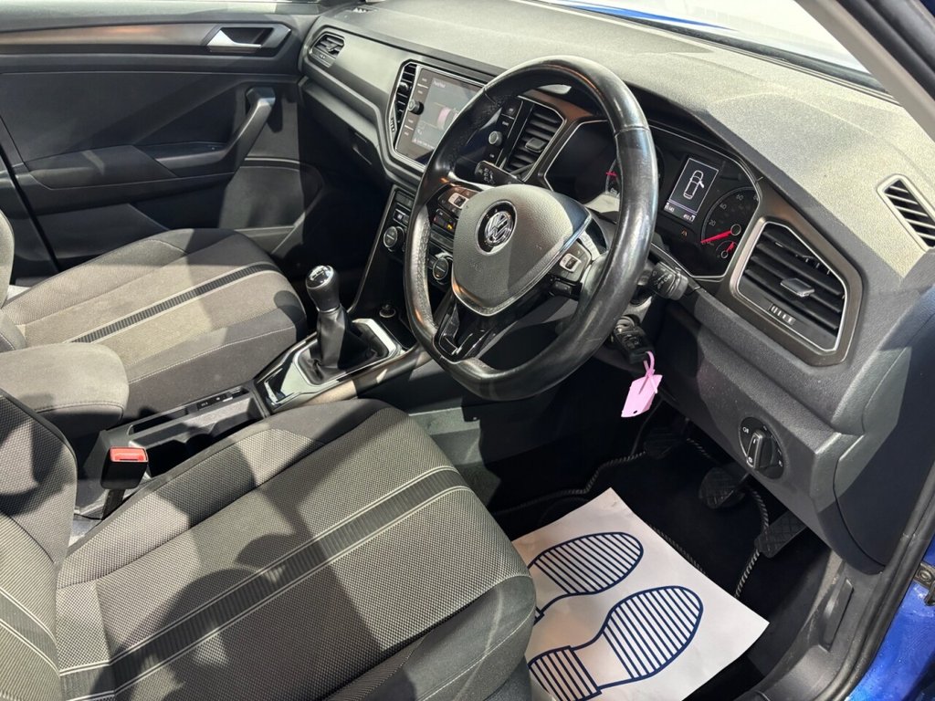 Used Volkswagen T-Roc 2018 for sale - 76883428: Photo 14