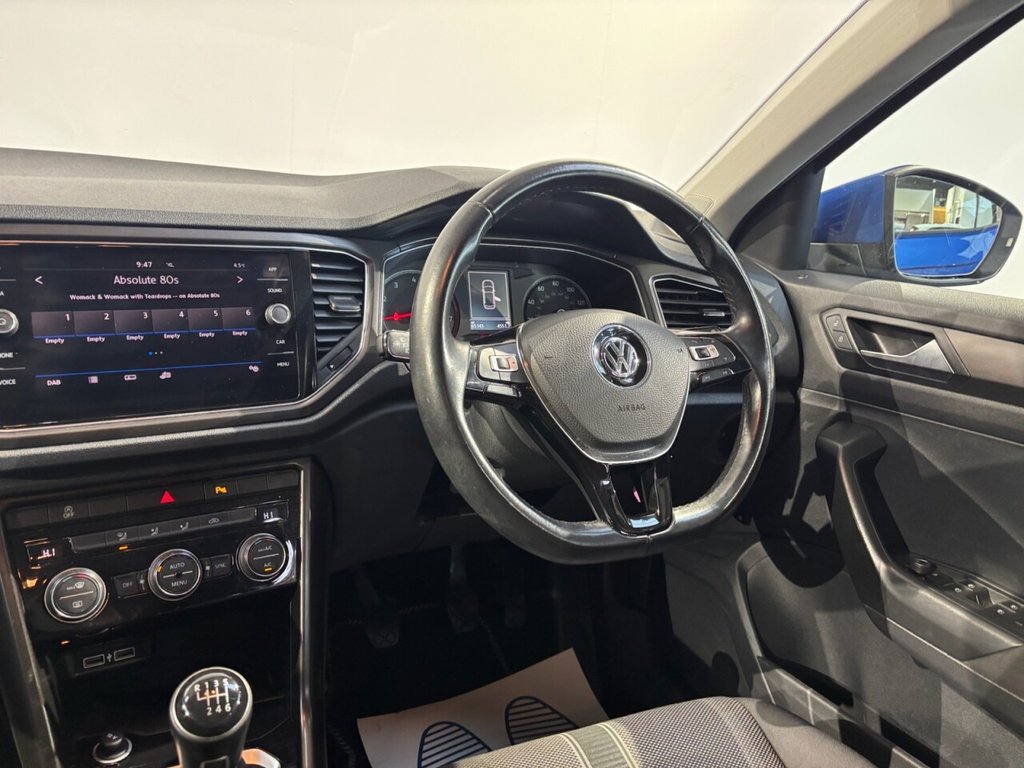 Used Volkswagen T-Roc 2018 for sale - 76883428: Photo 20