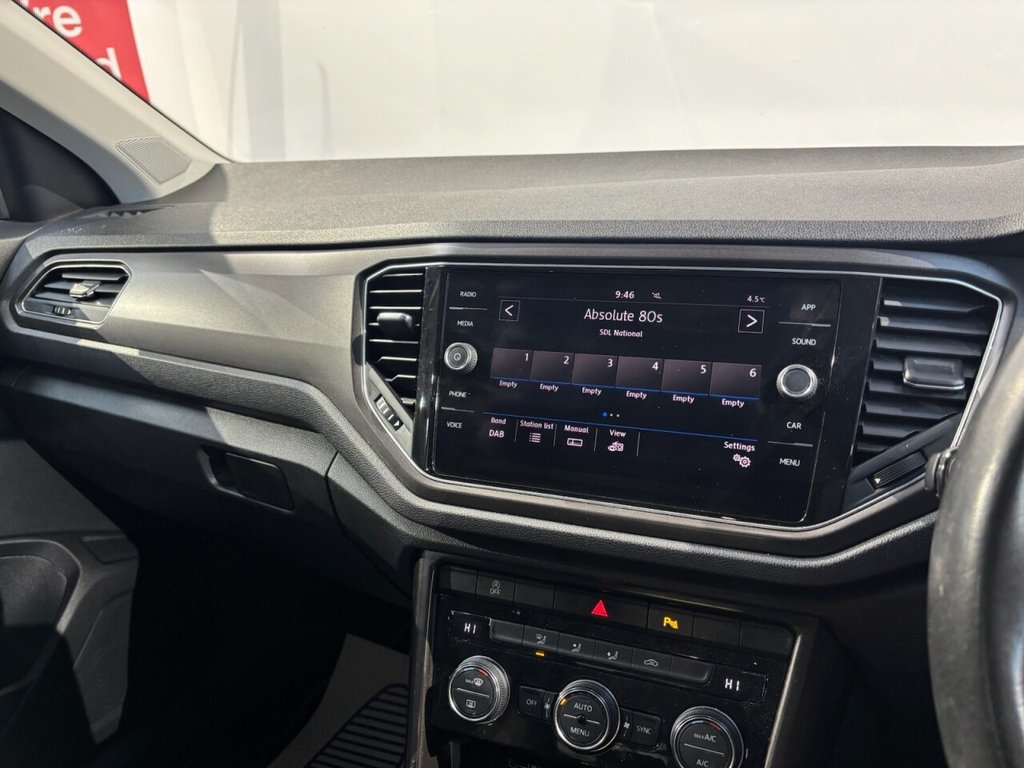 Used Volkswagen T-Roc 2018 for sale - 76883428: Photo 30