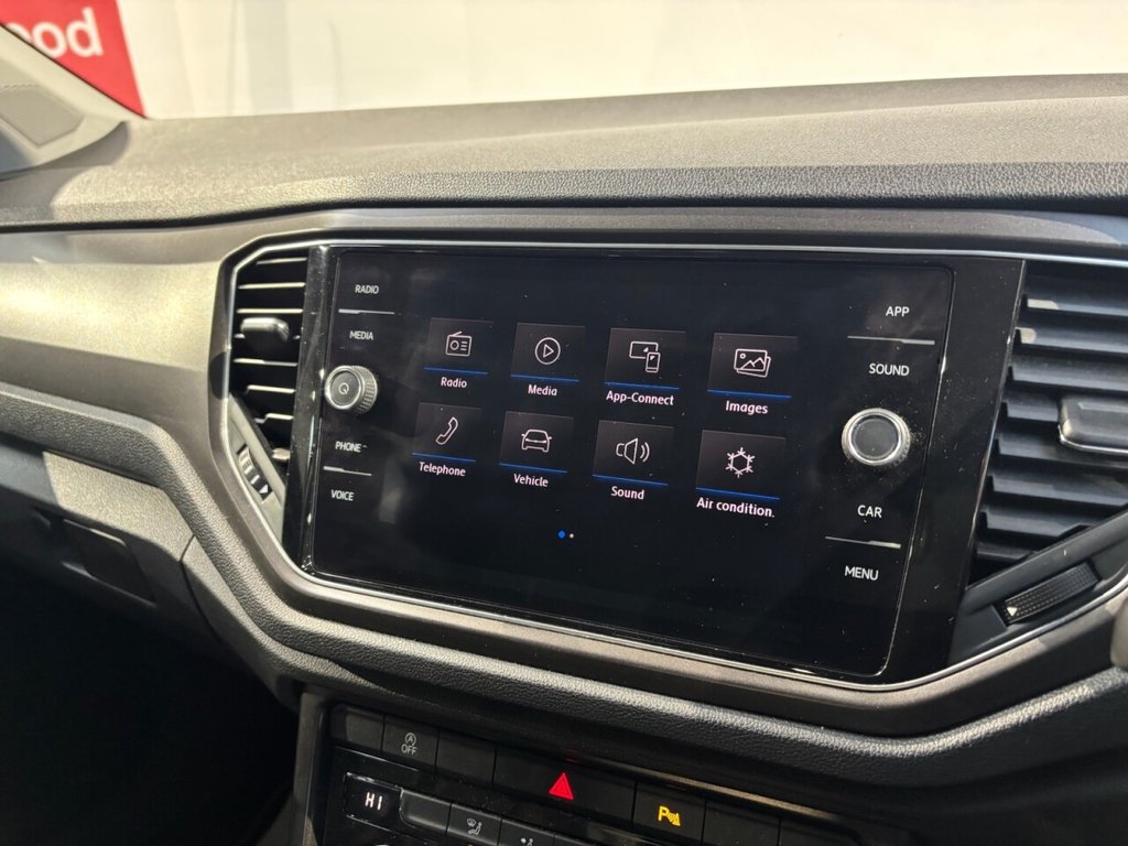 Used Volkswagen T-Roc 2018 for sale - 76883428: Photo 31