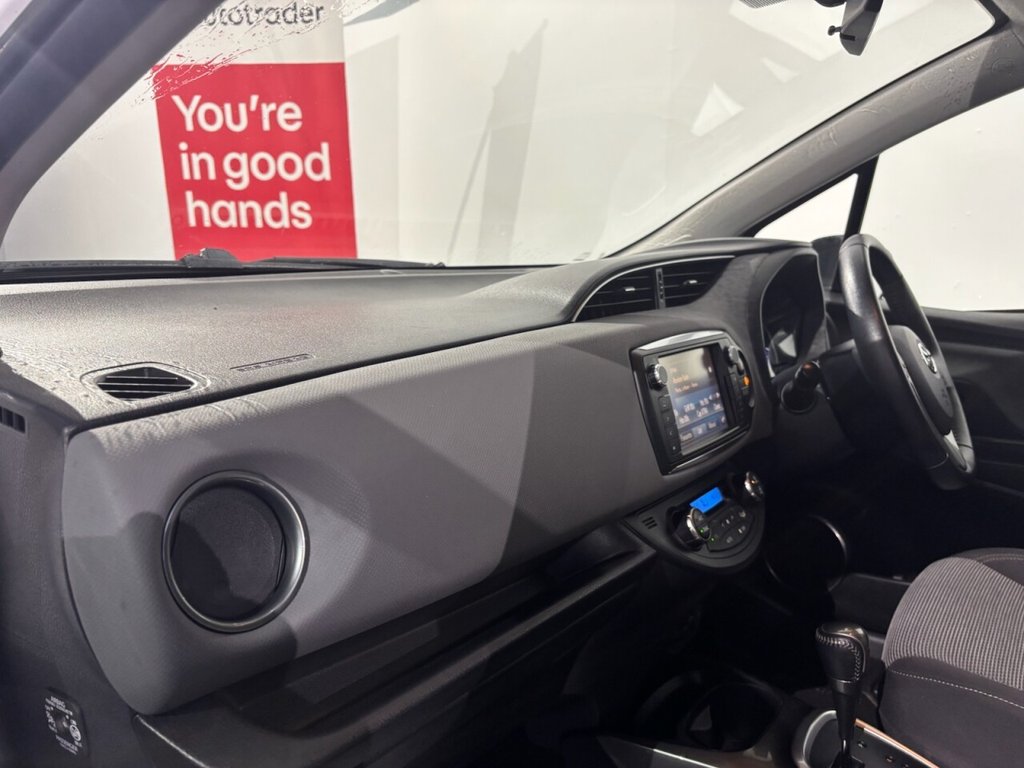 Used Toyota Yaris 2017 for sale - 77301928: Photo 44