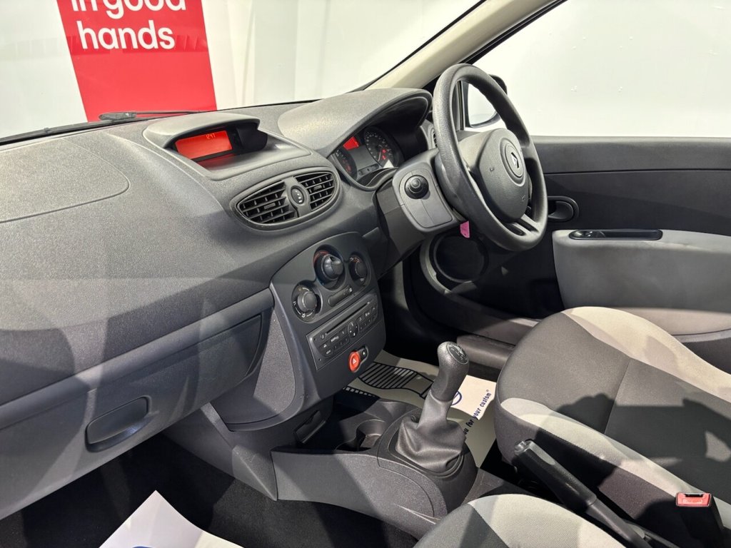 Used Renault Clio 2009 for sale - 76626491: Photo 11