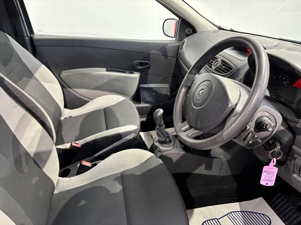 Used Renault Clio 2009 for sale - 76626491: Photo 15
