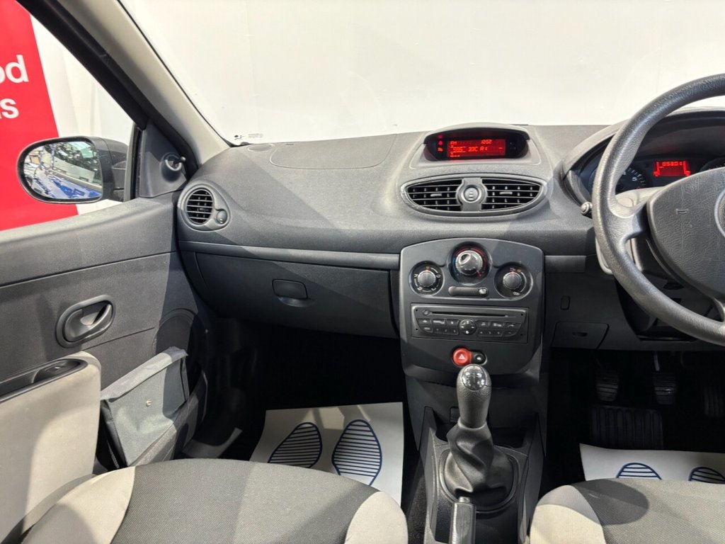 Used Renault Clio 2009 for sale - 76626491: Photo 21