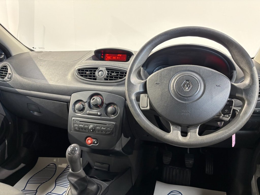 Used Renault Clio 2009 for sale - 76626491: Photo 22