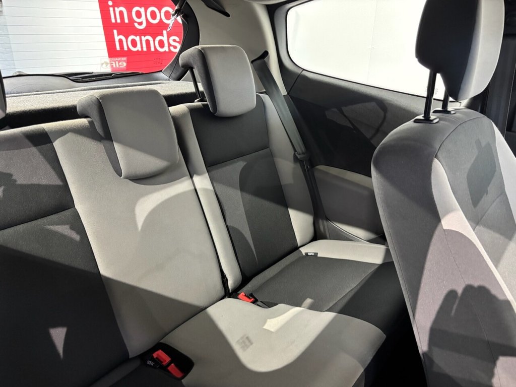 Used Renault Clio 2009 for sale - 76626491: Photo 33