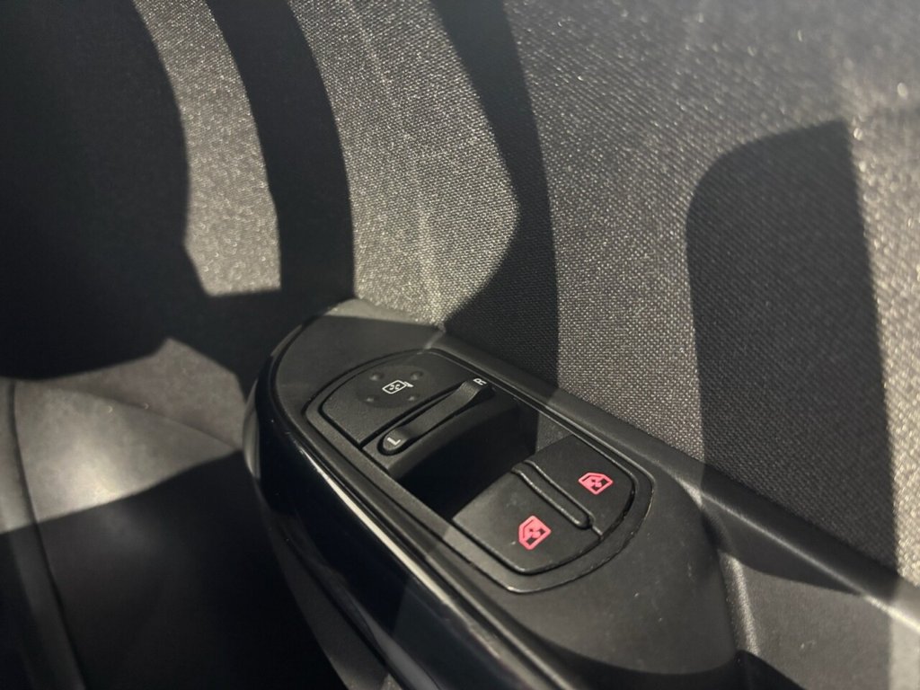 Used Vauxhall Corsa 2018 for sale - 76867764: Photo 36