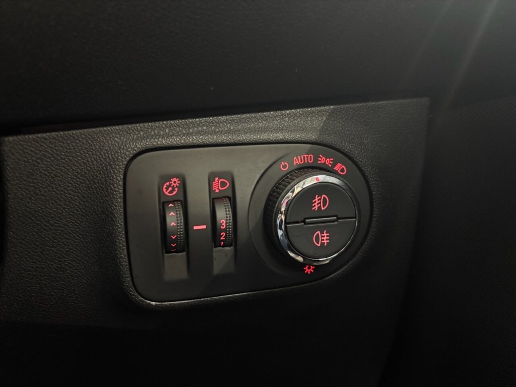 Used Vauxhall Corsa 2018 for sale - 76867764: Photo 37