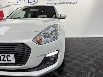 Used Suzuki Swift 2017 for sale - 76626496: Photo