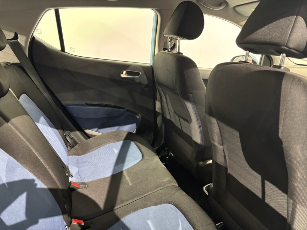 Used Hyundai i10 2014 for sale - 76820861: Photo 33