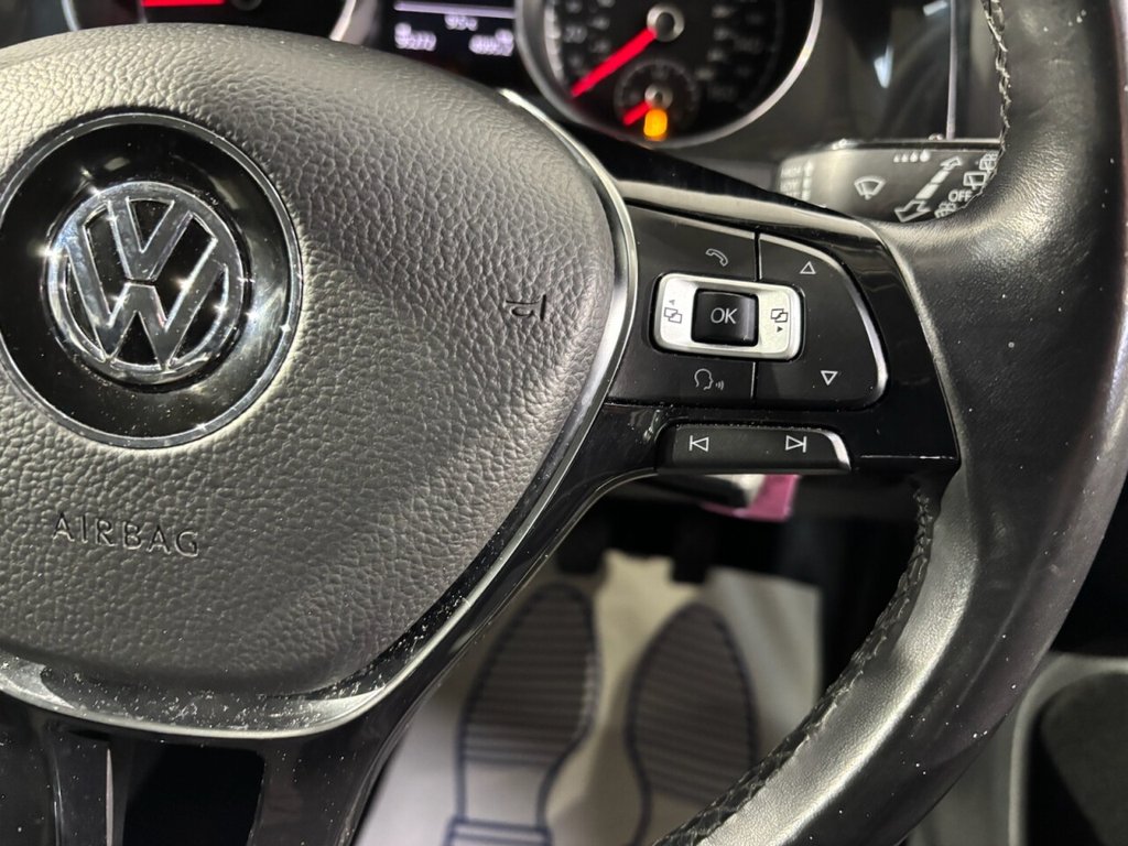 Used Volkswagen Golf 2017 for sale - 76626483: Photo 23