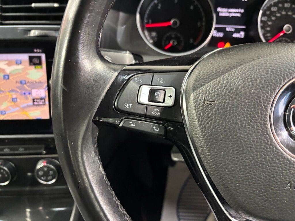 Used Volkswagen Golf 2017 for sale - 76626483: Photo 24