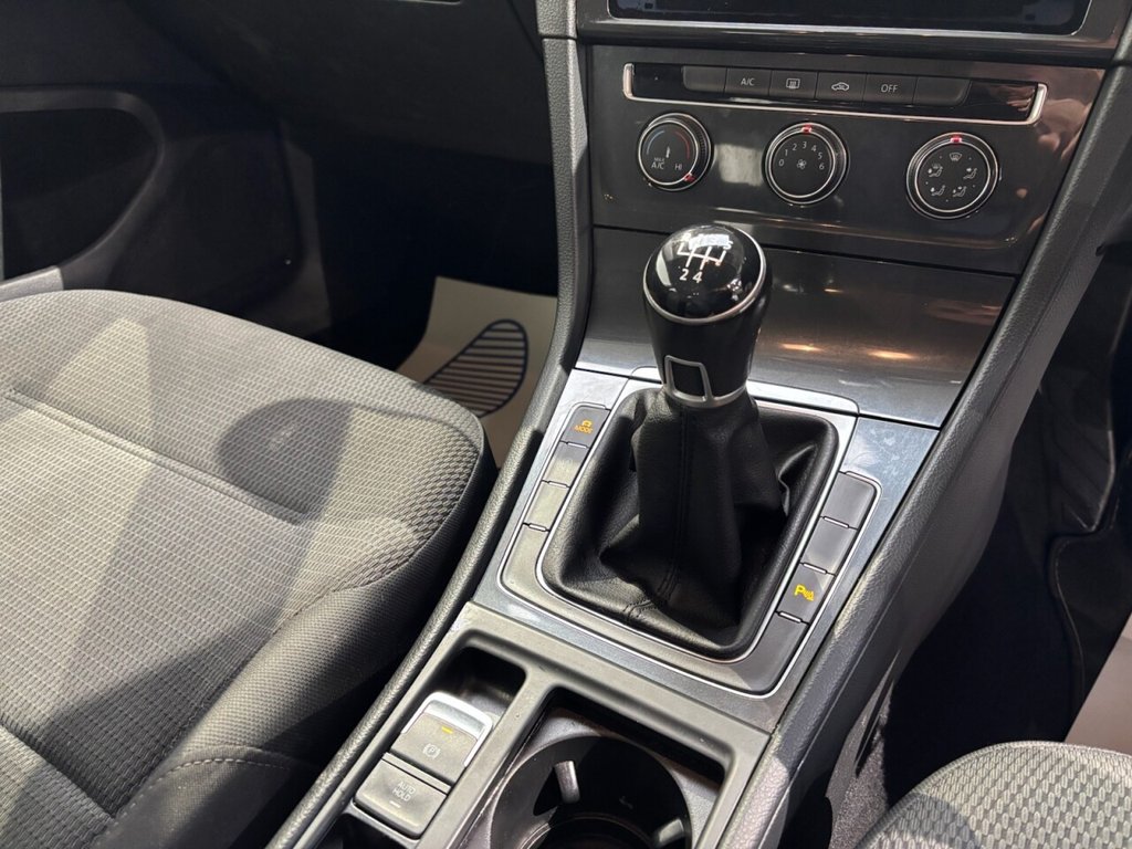 Used Volkswagen Golf 2017 for sale - 76626483: Photo 32