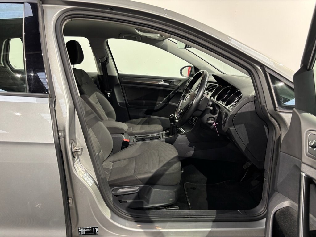 Used Volkswagen Golf 2017 for sale - 76626483: Photo 35