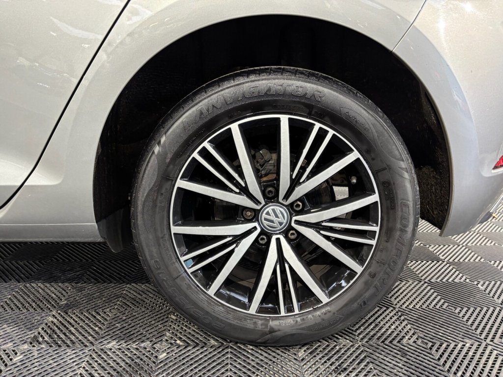 Used Volkswagen Golf 2017 for sale - 76626483: Photo 40