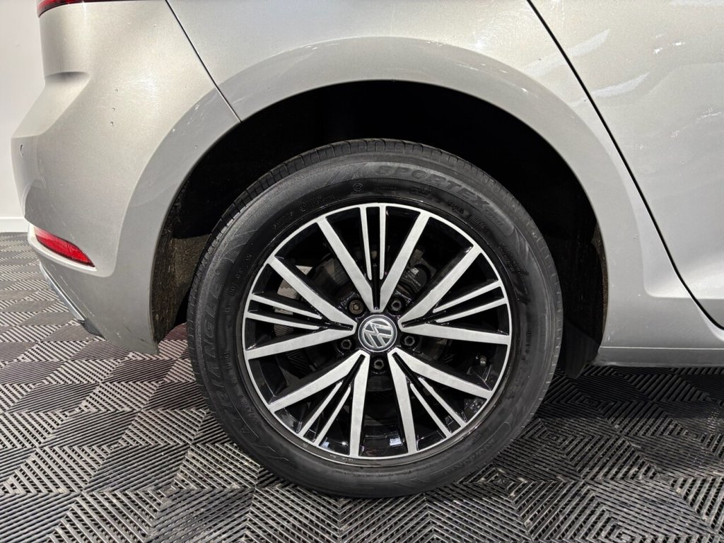 Used Volkswagen Golf 2017 for sale - 76626483: Photo 41