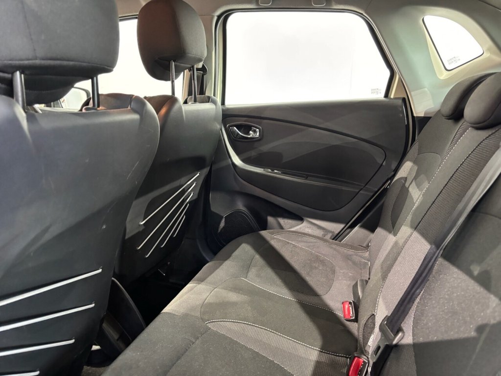 Used Renault Captur 2015 for sale - 76626504: Photo 41