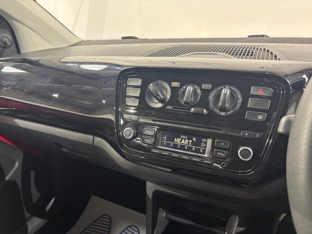 Used Volkswagen up! 2013 for sale - 77748040: Photo 30