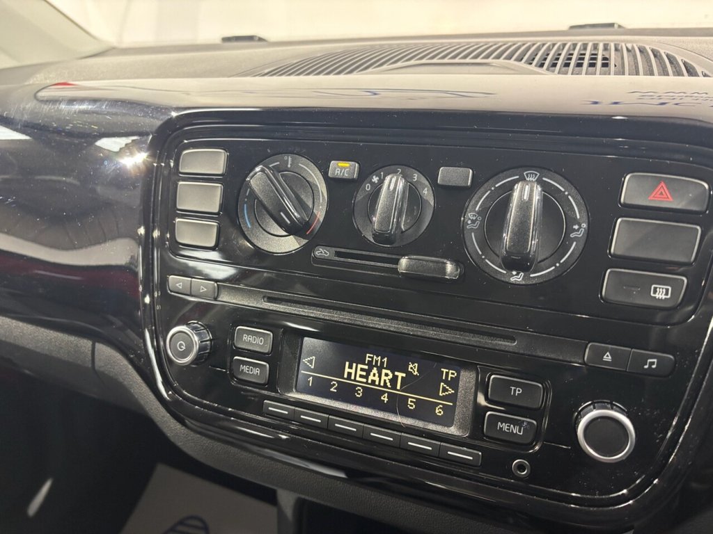 Used Volkswagen up! 2013 for sale - 77748040: Photo 31