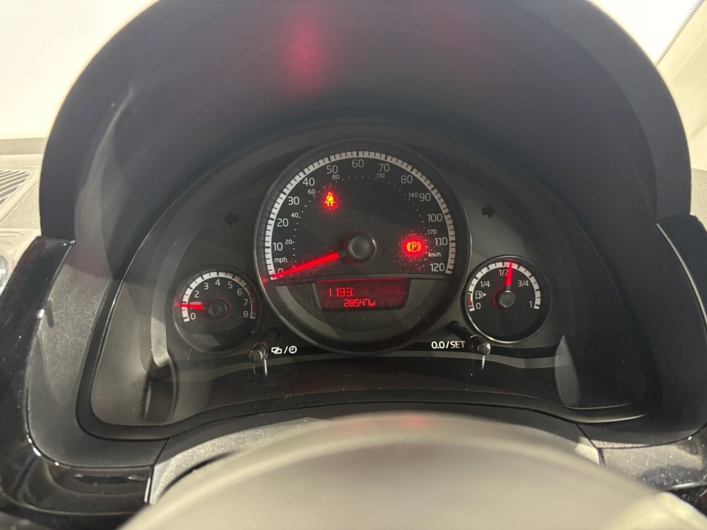 Used Volkswagen up! 2013 for sale - 77748040: Photo 33