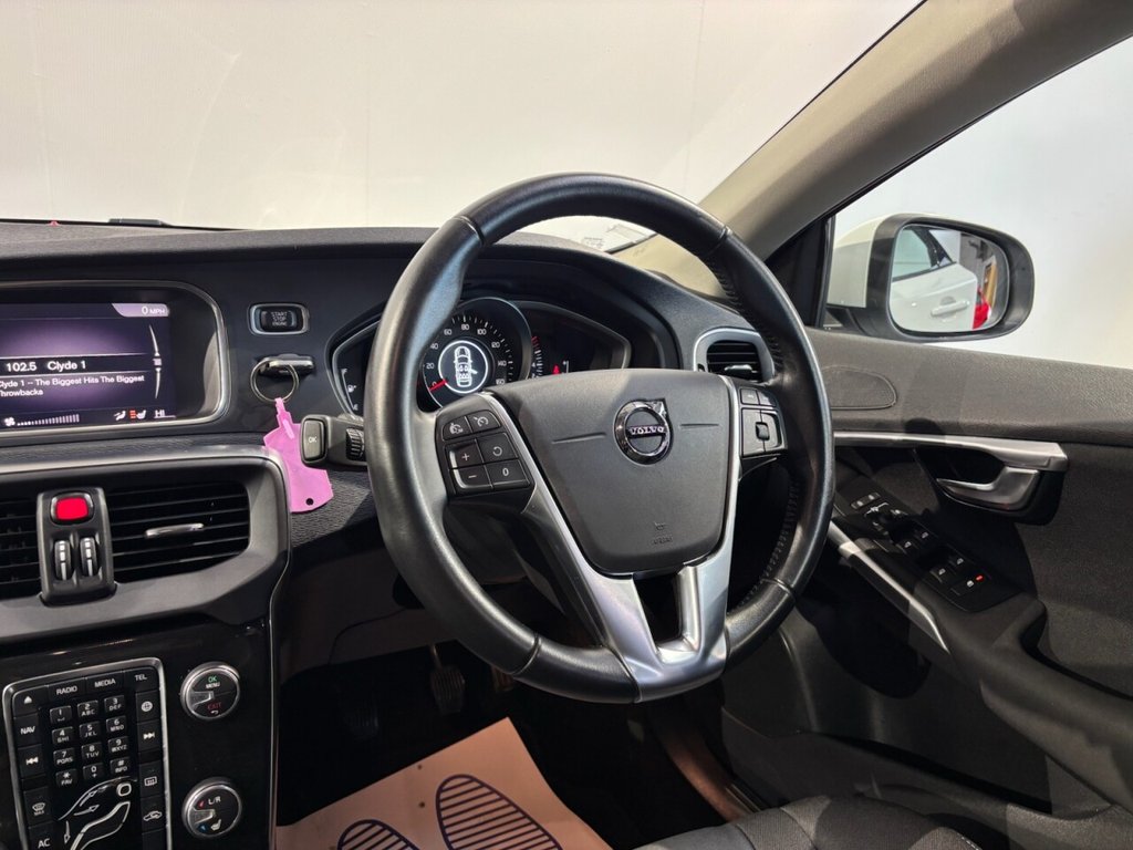 Used Volvo V40 2019 for sale - 76626493: Photo 24
