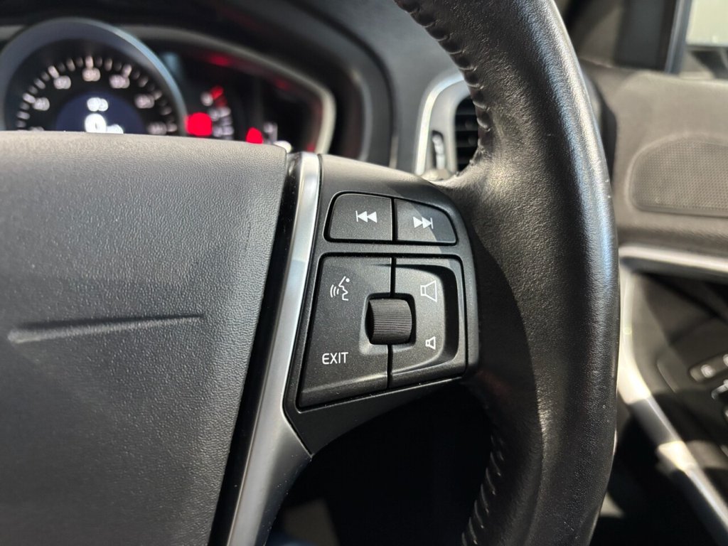 Used Volvo V40 2019 for sale - 76626493: Photo 31