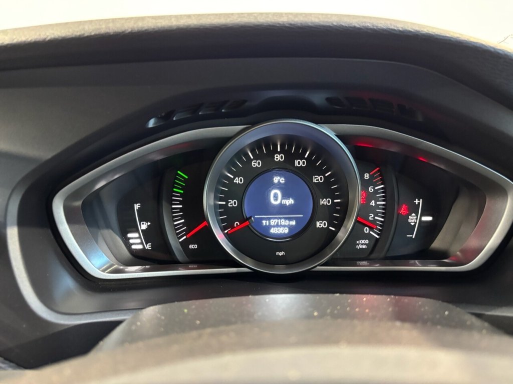 Used Volvo V40 2019 for sale - 76626493: Photo 36