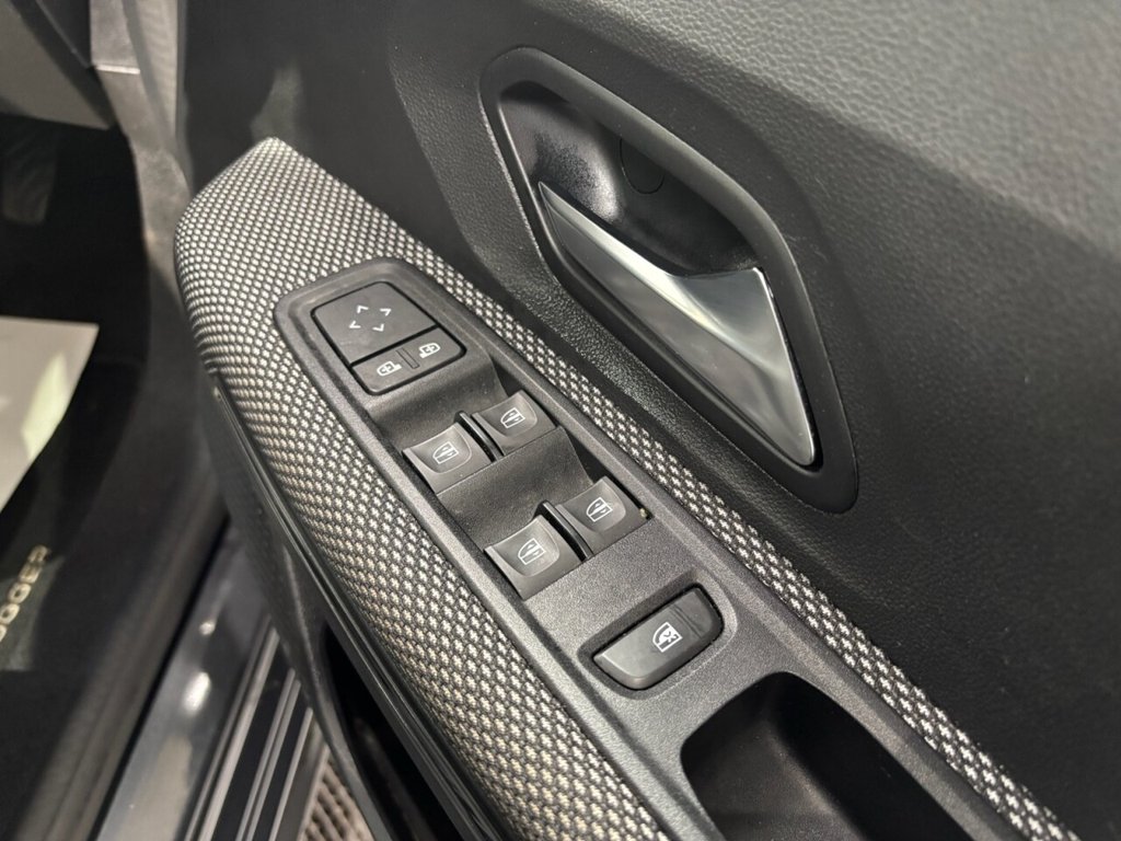 Used Dacia Jogger 2023 for sale - 77747942: Photo 32