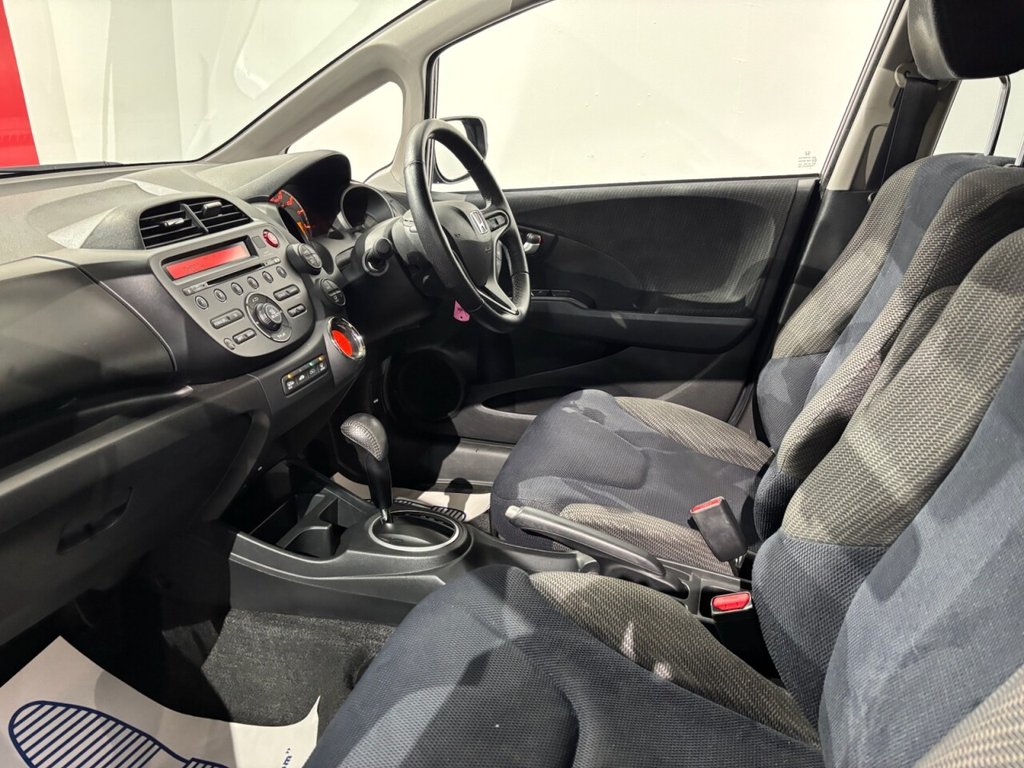 Used Honda Jazz 2015 for sale - 76740292: Photo 13