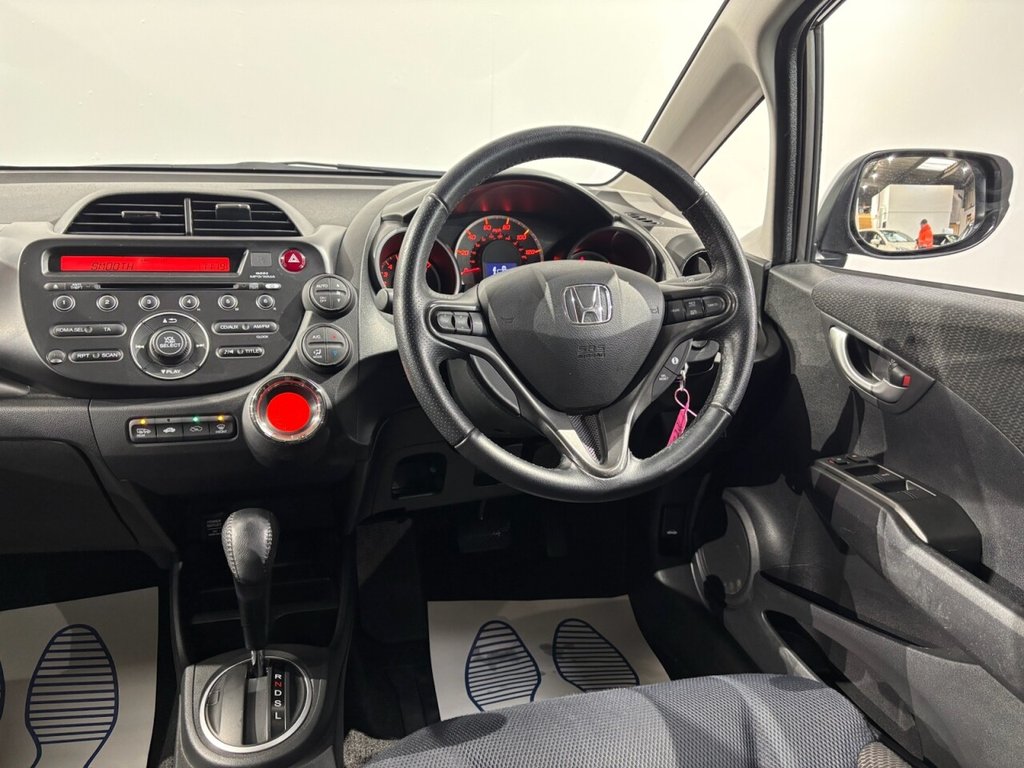 Used Honda Jazz 2015 for sale - 76740292: Photo 16