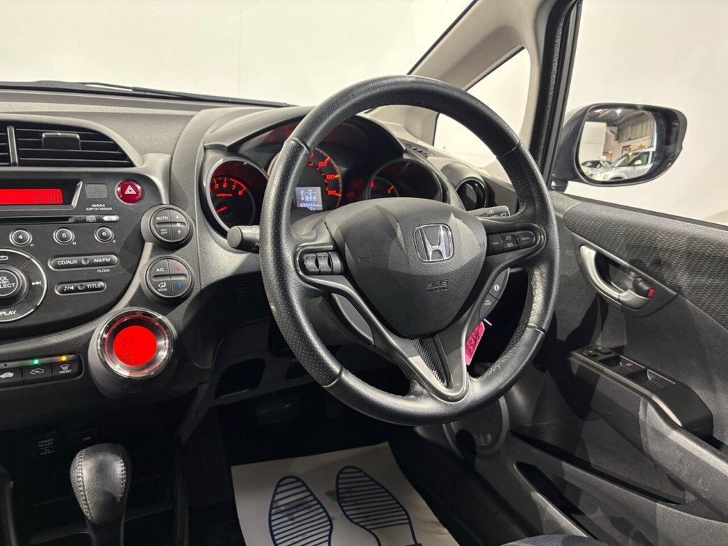 Used Honda Jazz 2015 for sale - 76740292: Photo 25