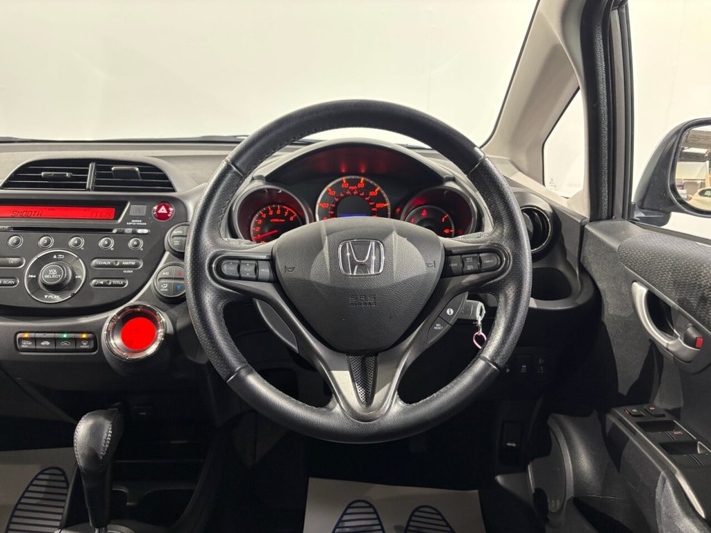 Used Honda Jazz 2015 for sale - 76740292: Photo 26
