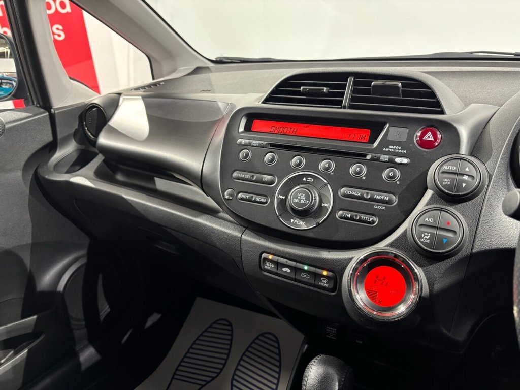 Used Honda Jazz 2015 for sale - 76740292: Photo 30