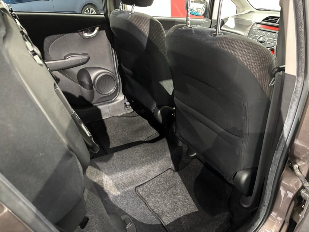 Used Honda Jazz 2015 for sale - 76740292: Photo 41