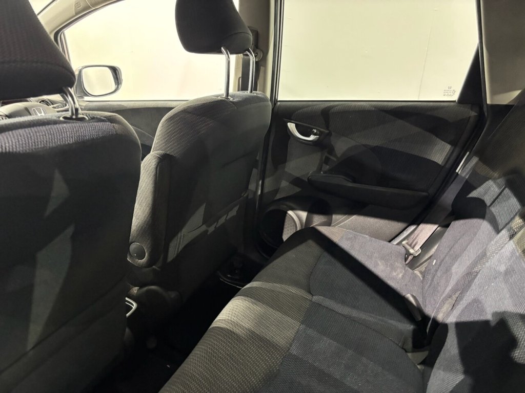 Used Honda Jazz 2015 for sale - 76740292: Photo 42