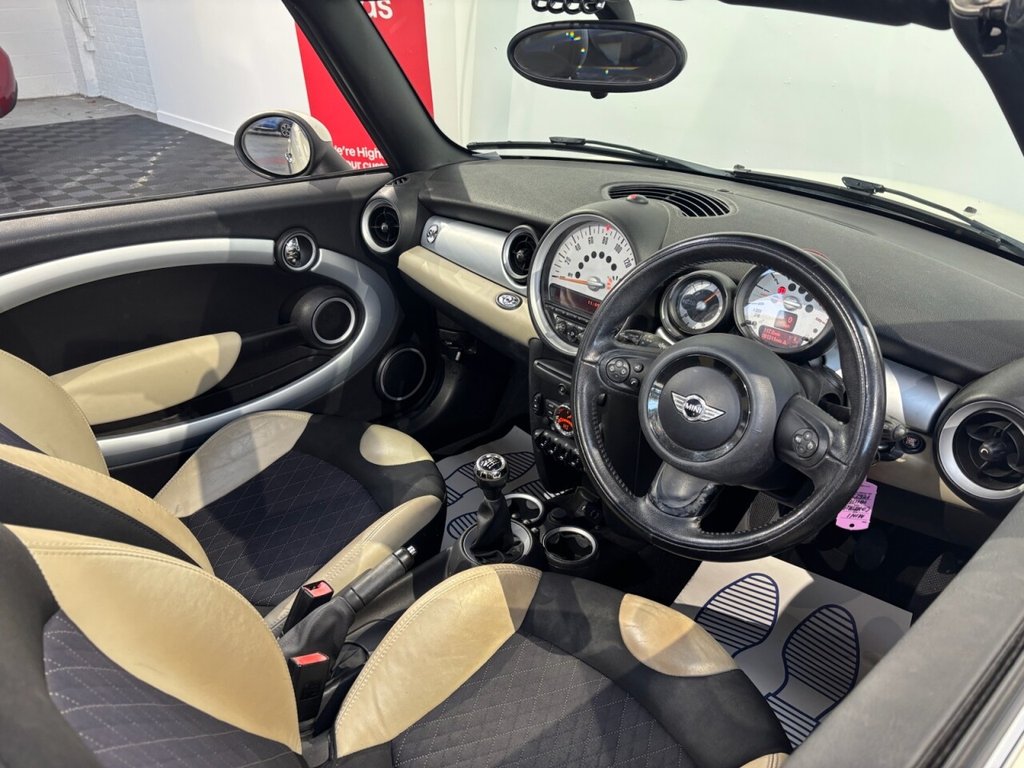 Used MINI Convertible 2012 for sale - 76642134: Photo 31