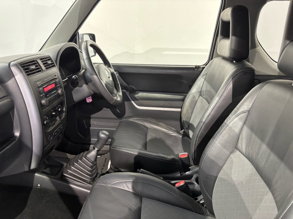 Used Suzuki Jimny 2010 for sale - 77188269: Photo 13