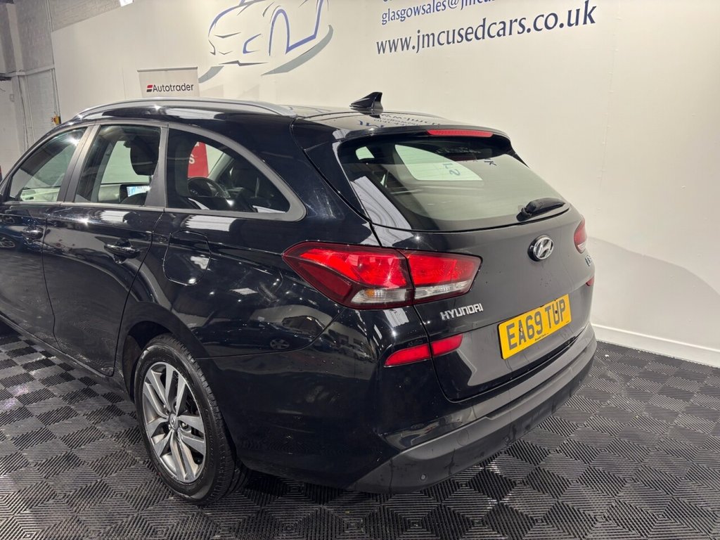 Used Hyundai i30 2019 for sale - 76820701: Photo 17
