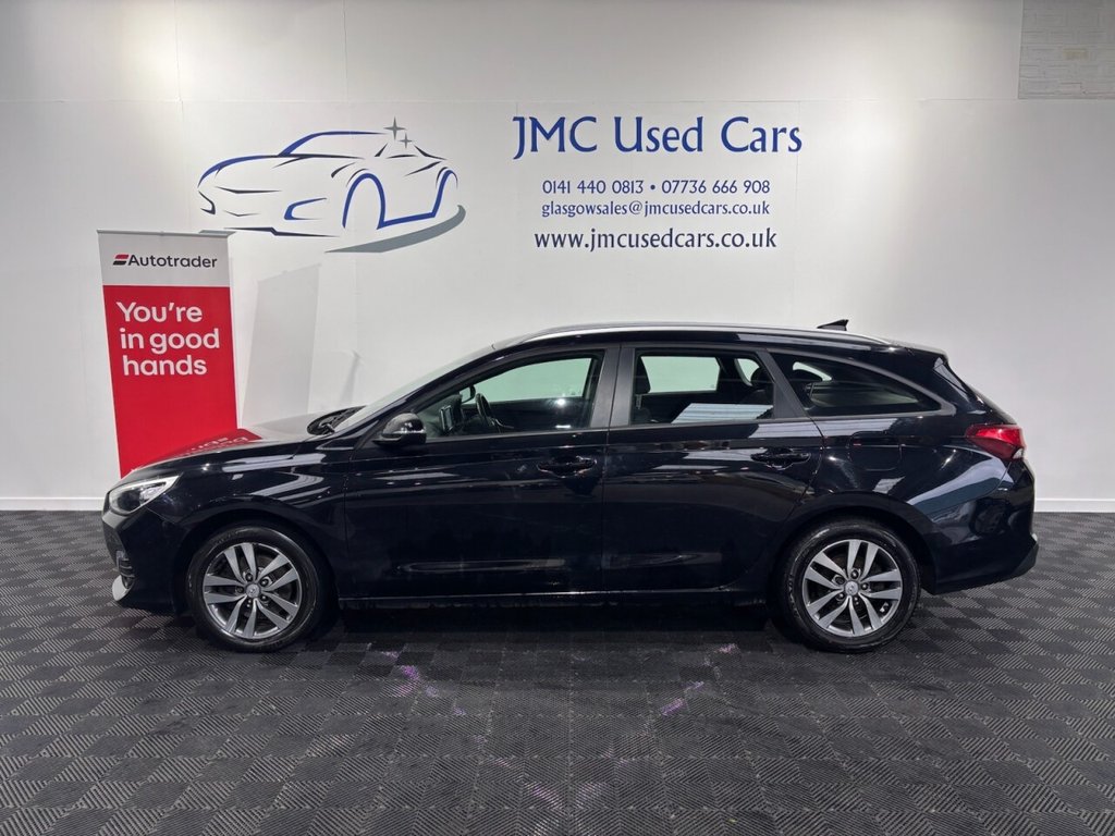 Used Hyundai i30 2019 for sale - 76820701: Photo 4
