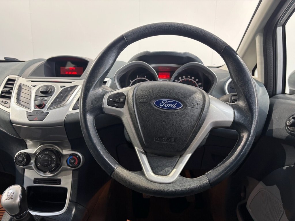 Used Ford Fiesta 2011 for sale - 78044299: Photo 25